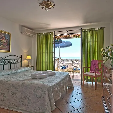 La Roccia - Arienzo Appartement