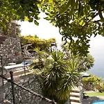 アパート ラ ロッチャ アリエンツォ *