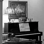 ラ ロッチャ アリエンツォ アパート *