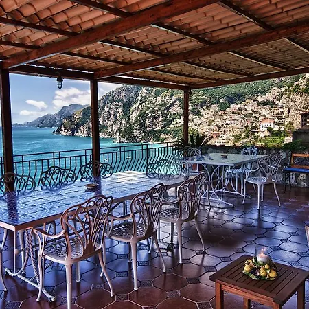 La Roccia - Arienzo * Positano