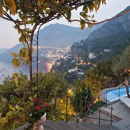 La Roccia - Arienzo Apartment *