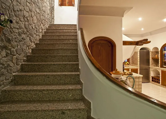 La Roccia - Arienzo * Positano